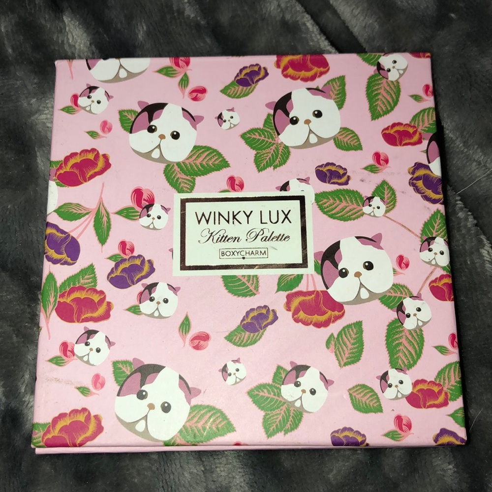 Eyeshadow palette